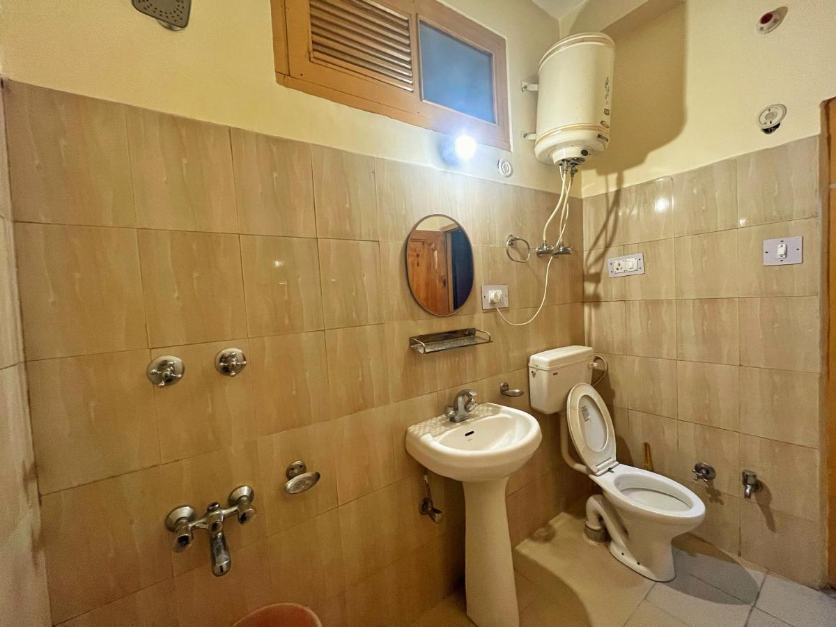 Hotel Anupam By Mid Orchard, Kasol Ngoại thất bức ảnh